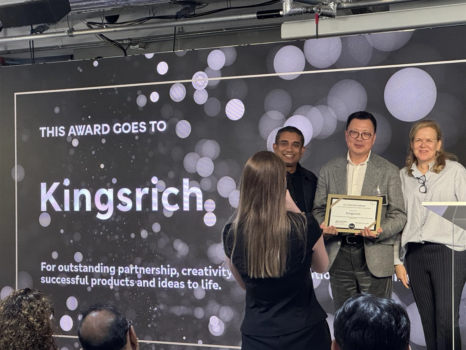 Kingsrich erh&auml;lt den Co-Creation Award beim M&S Supplier Summit 2026